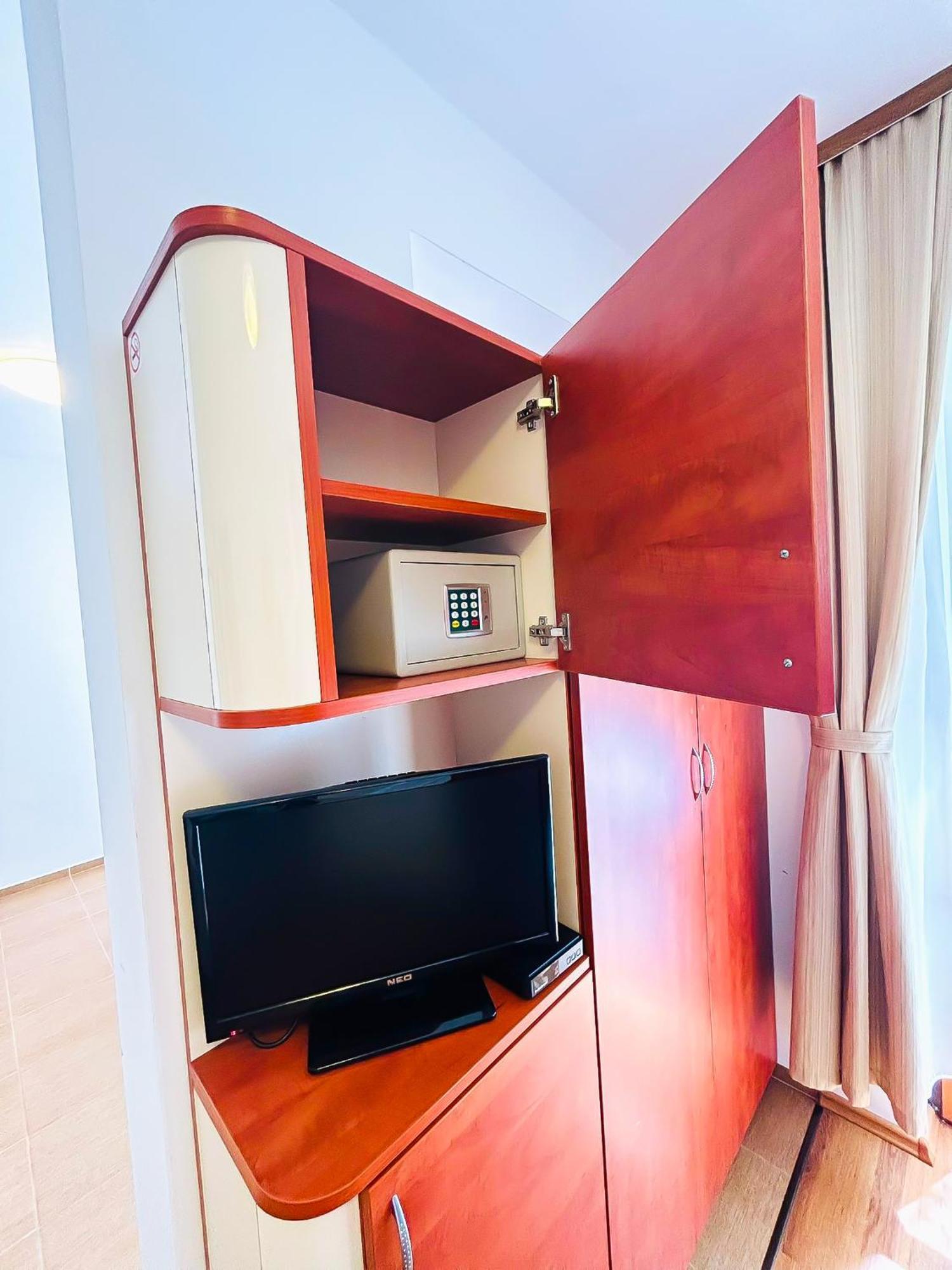 Family Hotel Helios Sunny Beach Buitenkant foto