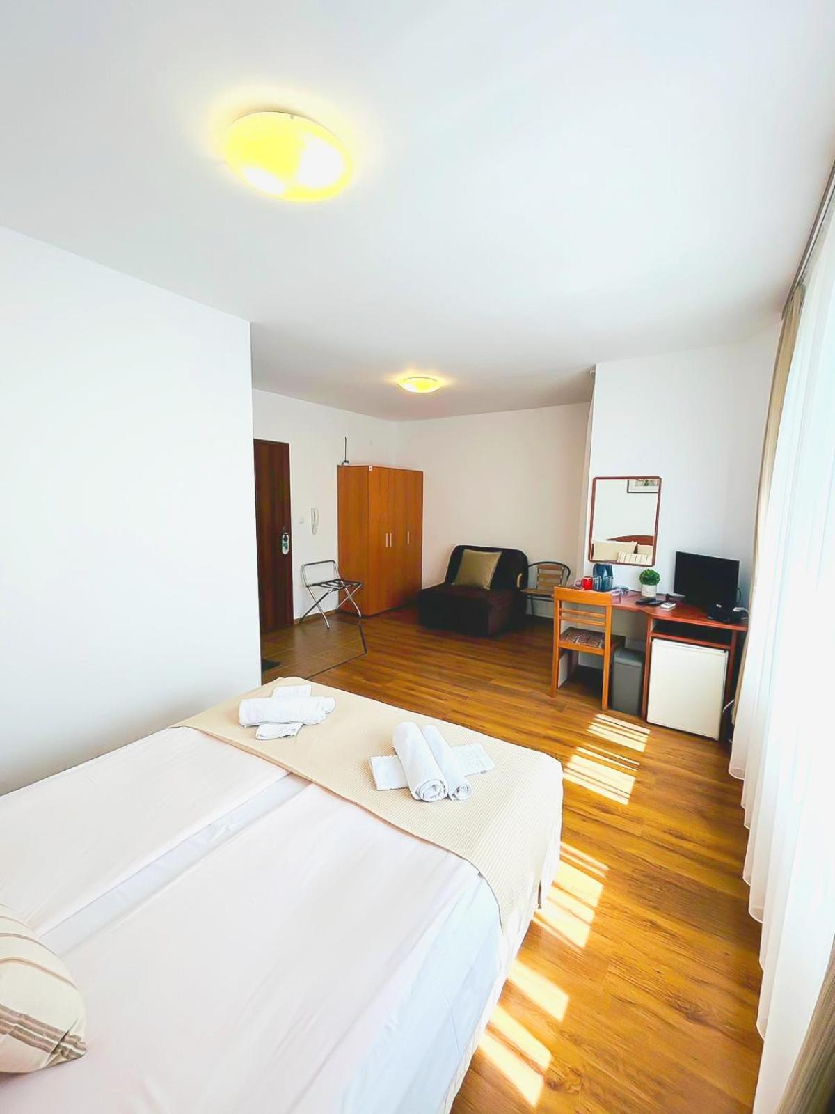 Family Hotel Helios Sunny Beach Buitenkant foto