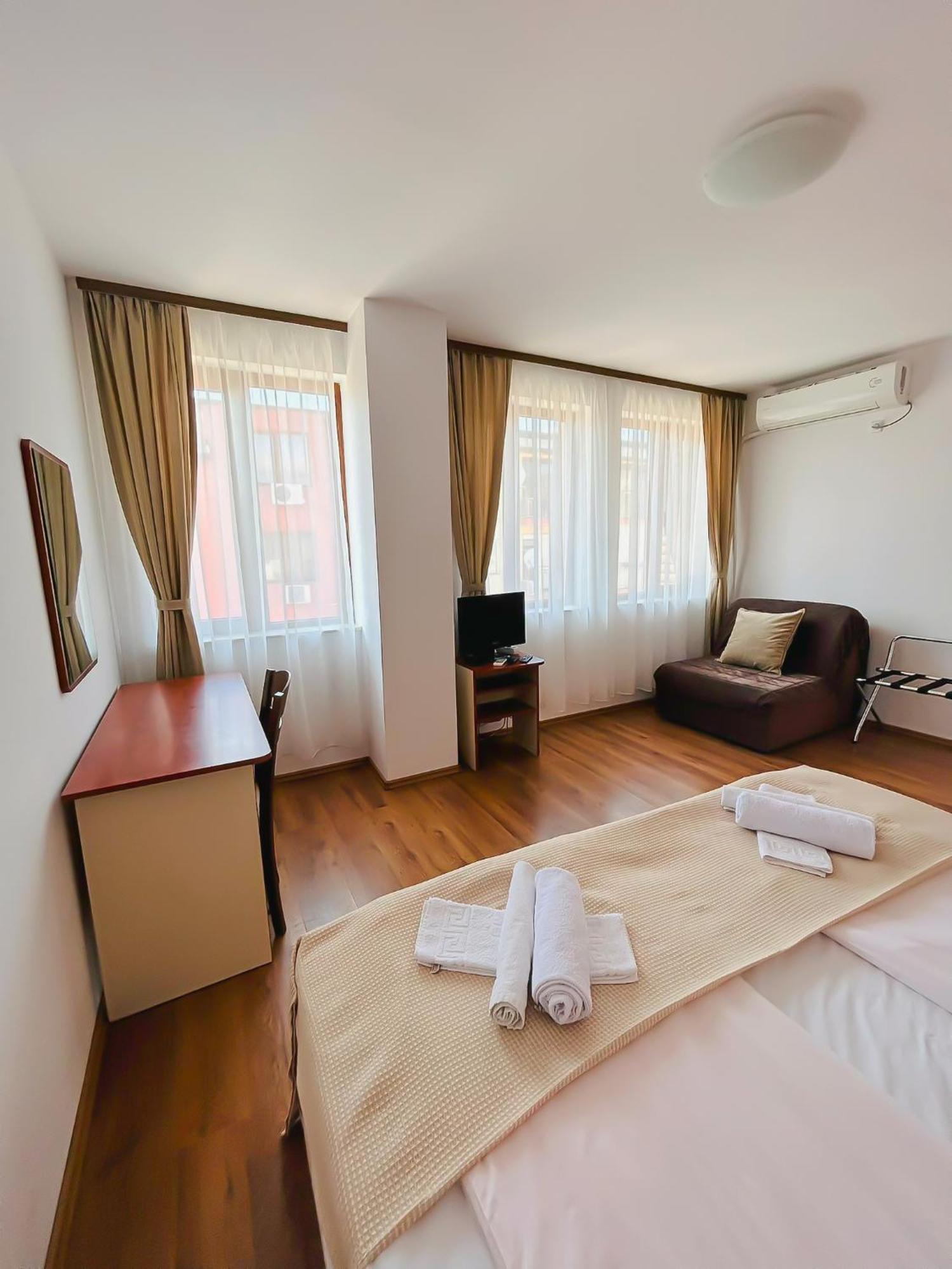 Family Hotel Helios Sunny Beach Buitenkant foto
