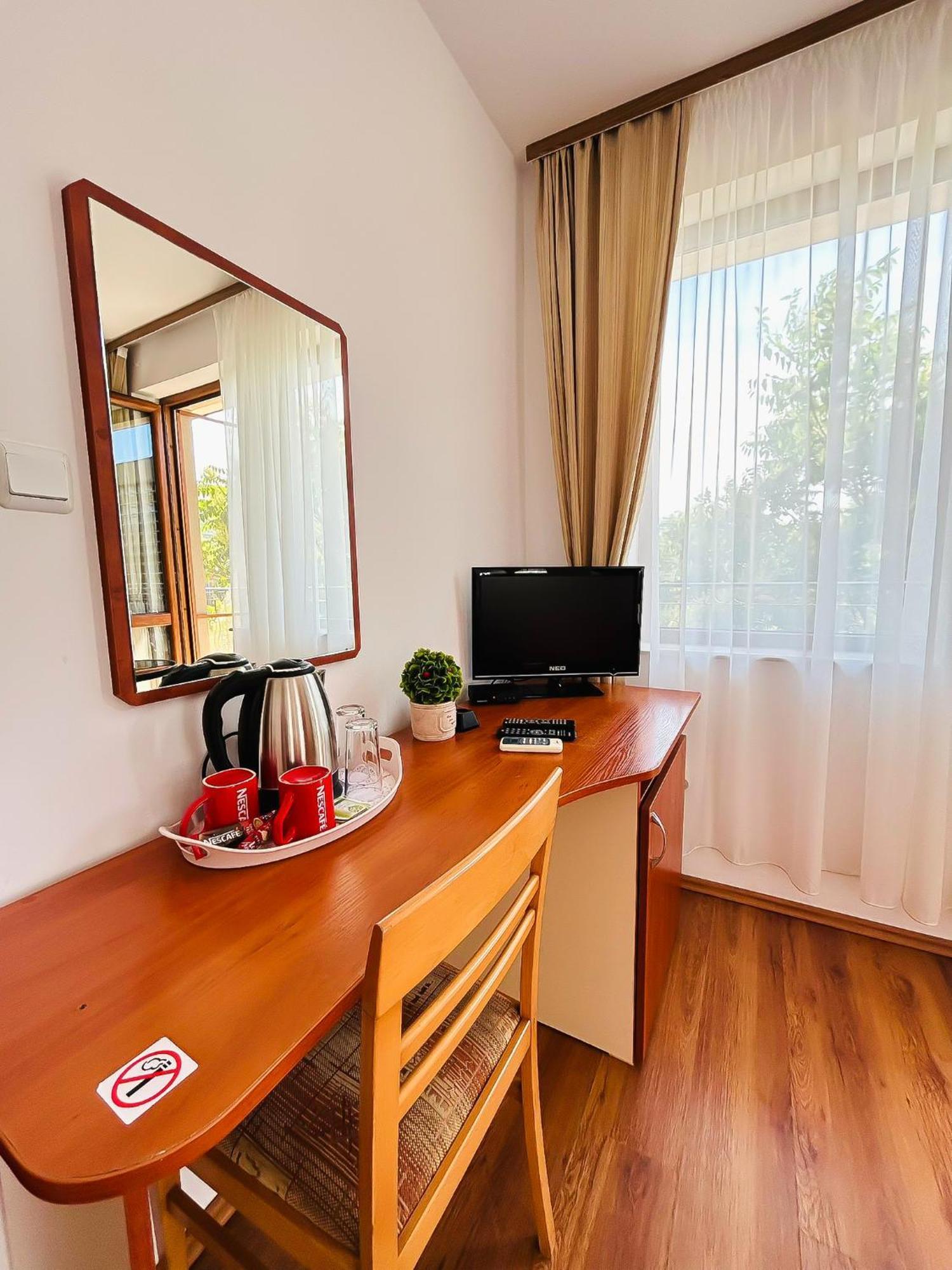 Family Hotel Helios Sunny Beach Buitenkant foto