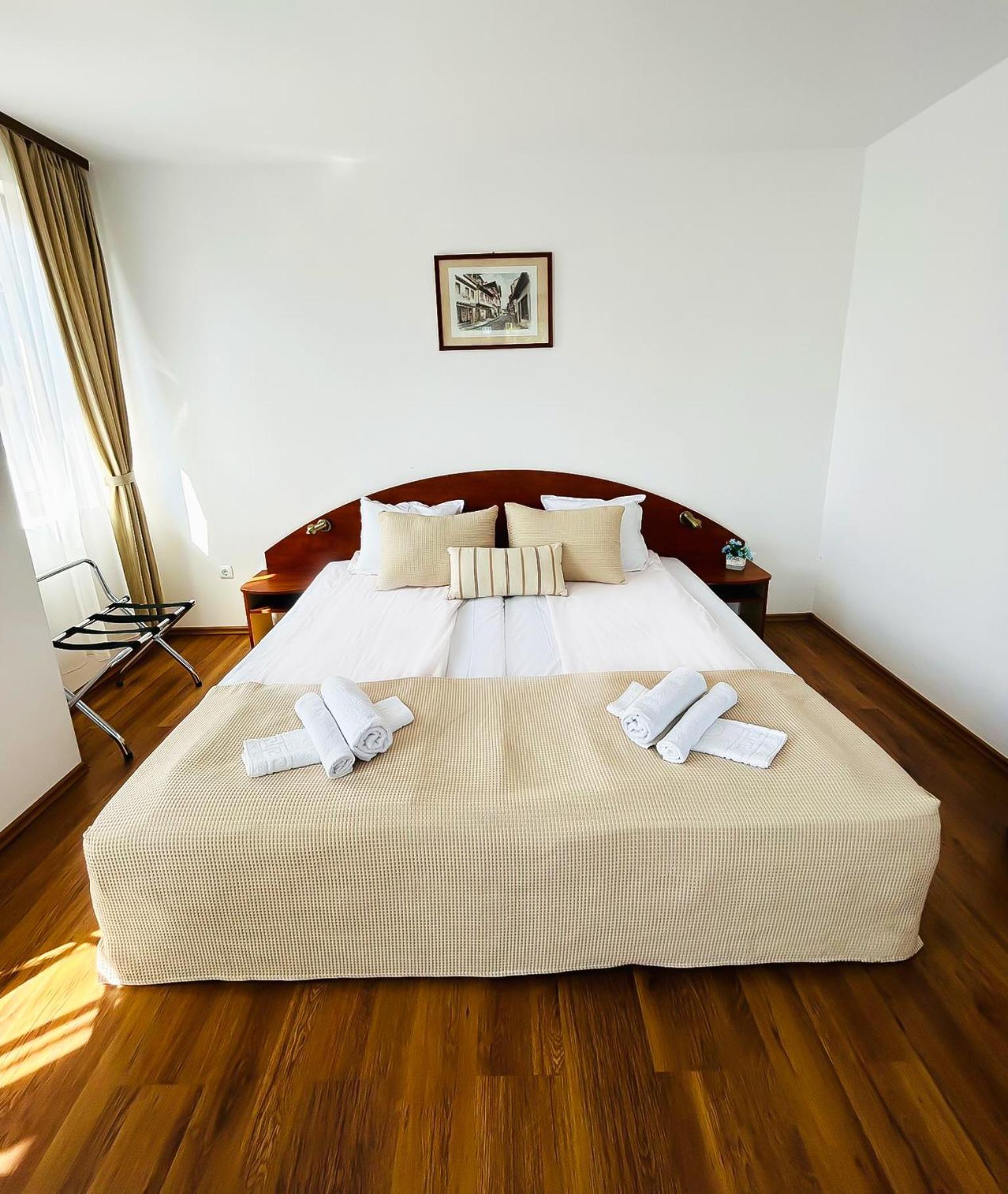 Family Hotel Helios Sunny Beach Buitenkant foto